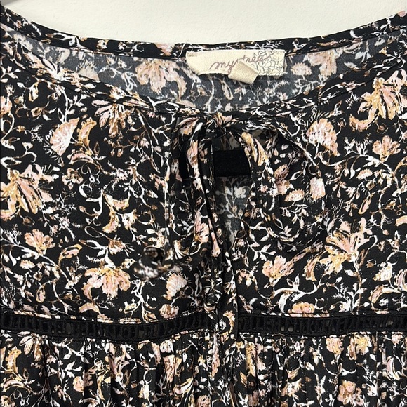 Mystree Black and Pink Floral Blouse - Picture 3 of 5